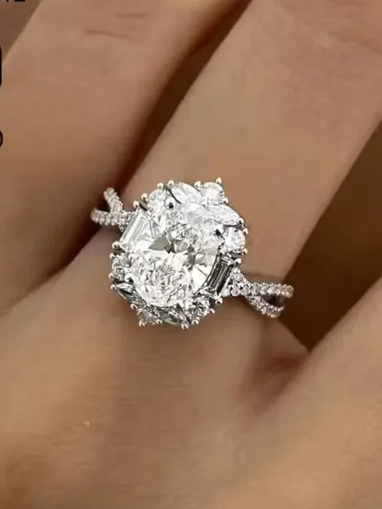 2 ct Ring - size 8 - Picture 2 of 4